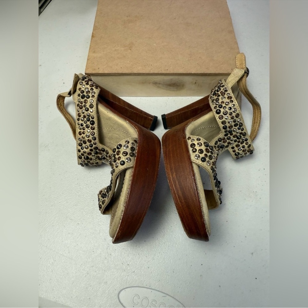 FRYE SUEDE Studded Gold Platform Heels - Picture 4 of 11